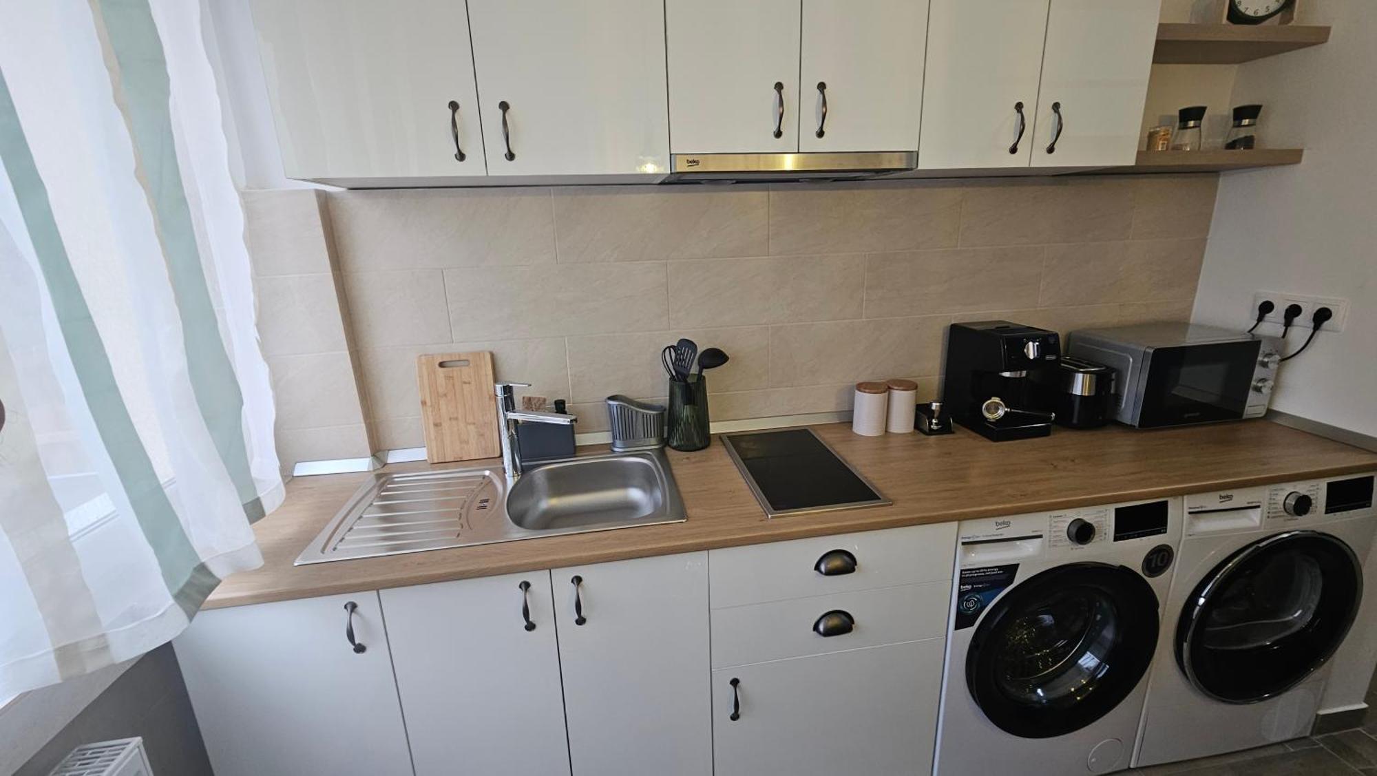 Central View Apartment Deva Luaran gambar